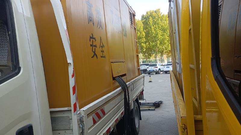 清河如何判断柴油发电机组和UPS电源的切换时间是否符合要求？